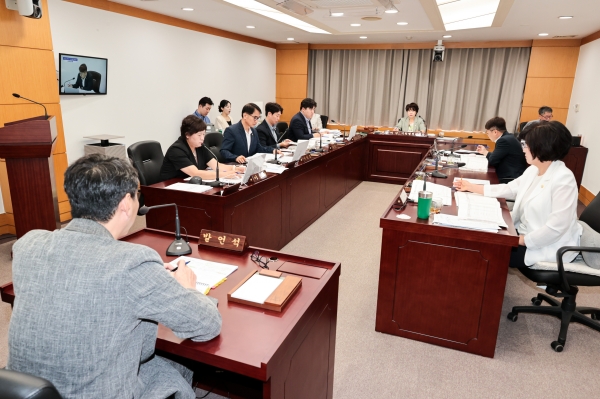 제289회 임시회 기획행정위원회 조례안 심사 및 2025년도 제1회 추가경정예산안 및 기금운용계획변경안 예비심사활동