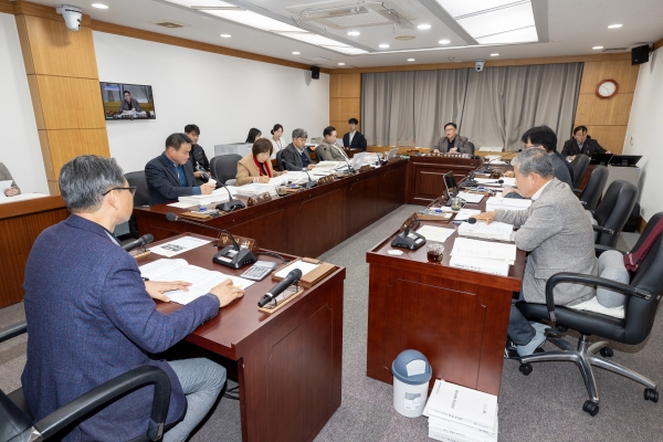 제292회 제2차 정례회시 산업건설위원회 소관 조례안과 2026년도 예산안 및 기금운용계획안 심사 활동