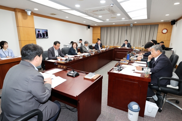제295회 임시회 산업건설위원회 조례안 심사활동