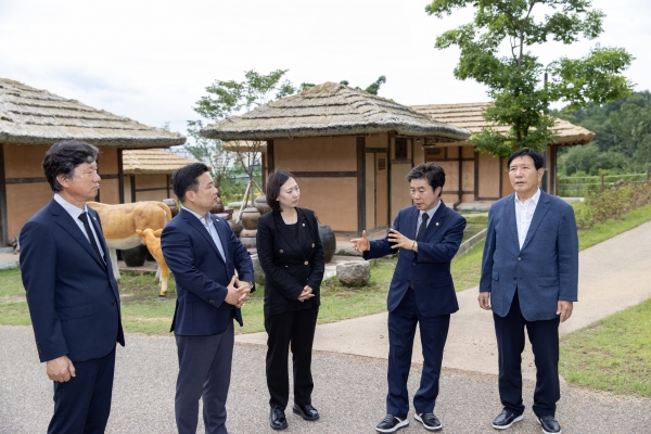 새마을운동 테마공원, 박정희대통령 역사자료관 현장방문
