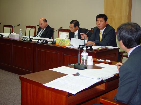 제90회 임시회시 산업건설위원회 활동